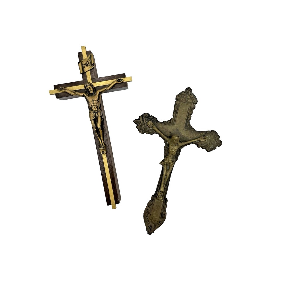 Vintage Set of 2 Religious Catholic Cross‎ Crucifixes Wood & Metal  8" Tall